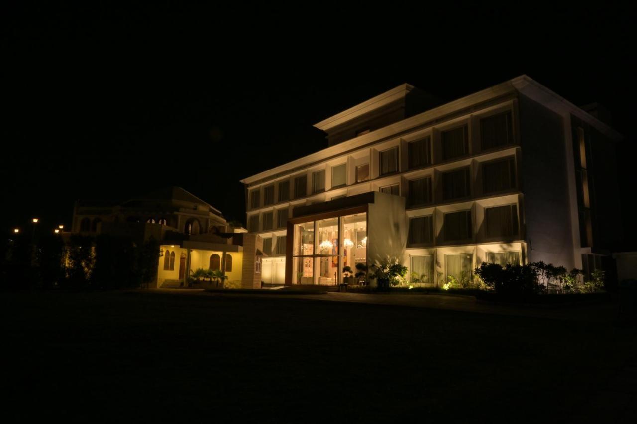 Stardom Resort Dźajpur Zewnętrze zdjęcie