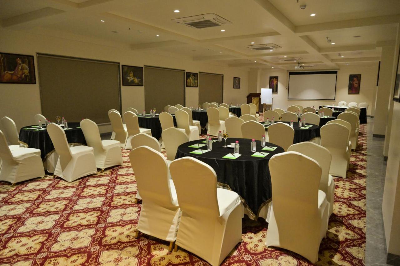 Stardom Resort Dźajpur Zewnętrze zdjęcie