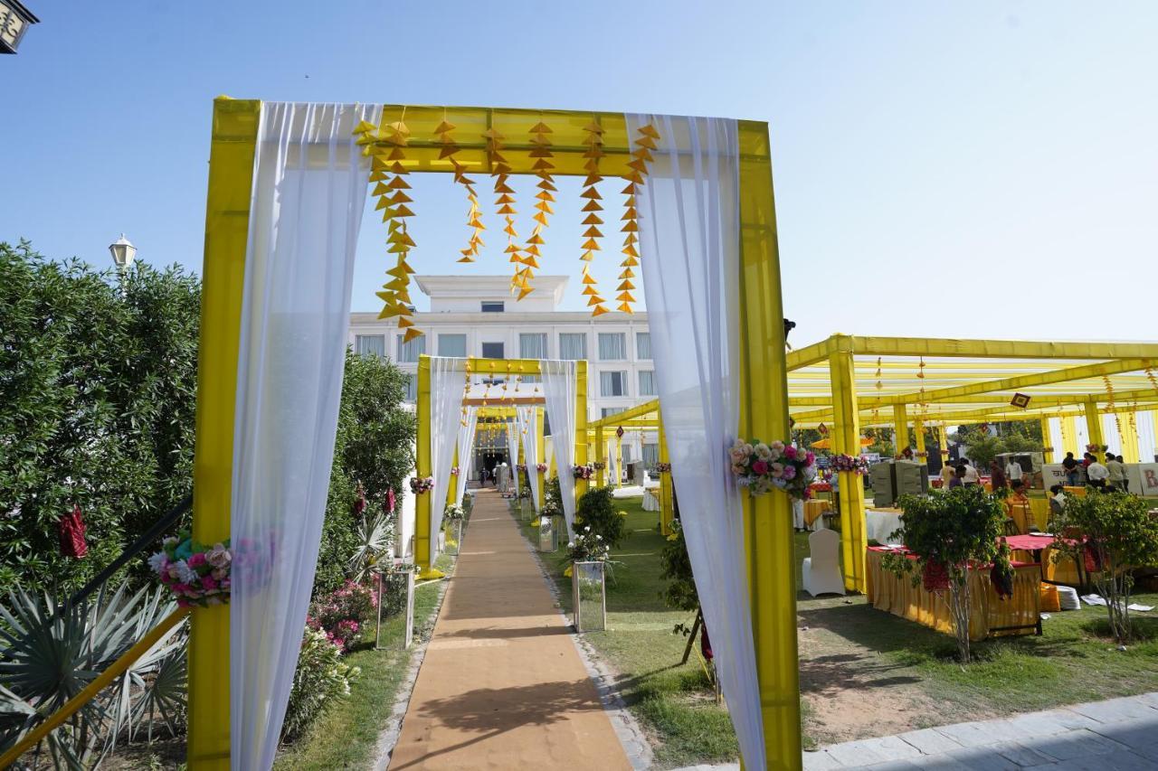Stardom Resort Dźajpur Zewnętrze zdjęcie