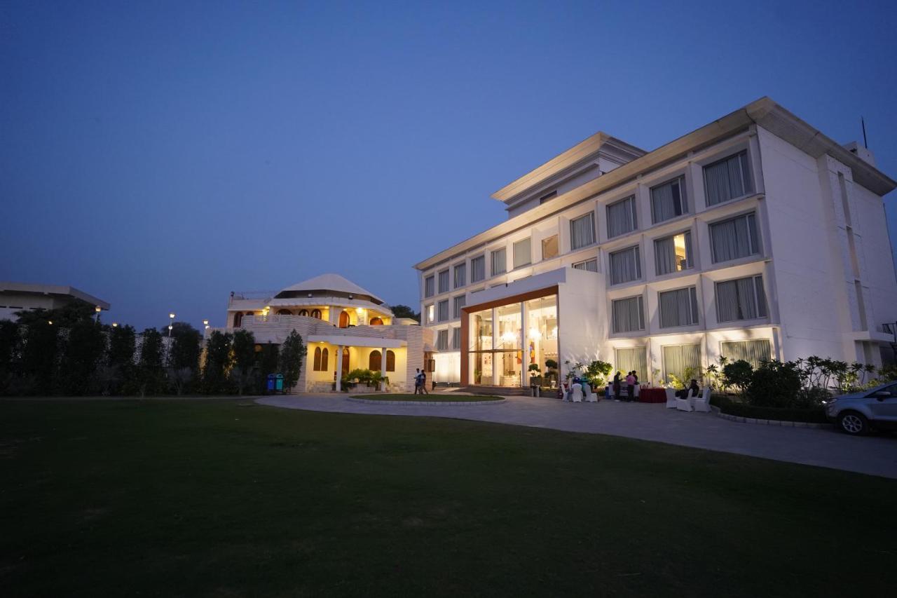 Stardom Resort Dźajpur Zewnętrze zdjęcie